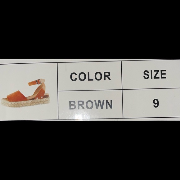 Sandals - Picture 3 of 3